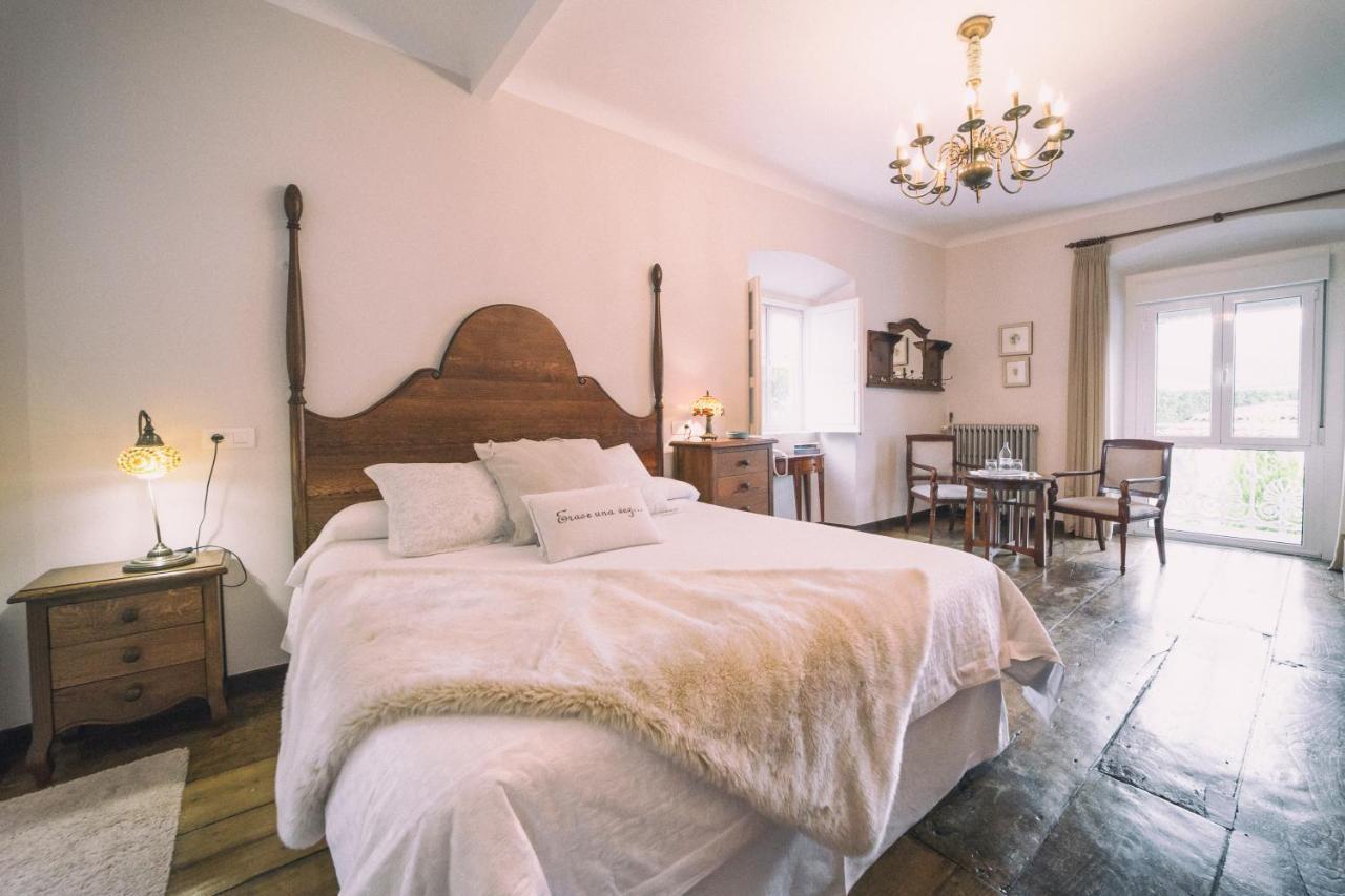 Hotel La Casona De Amandi à Villaviciosa  Extérieur photo