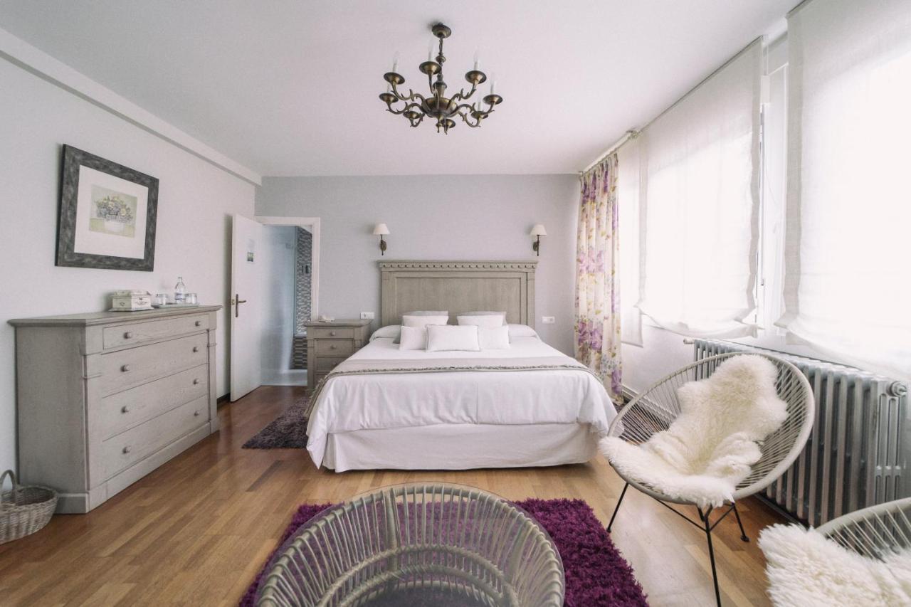 Hotel La Casona De Amandi à Villaviciosa  Extérieur photo
